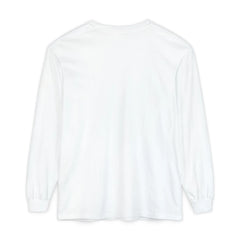 Plain white long sleeve t-shirt with classic fit and ribbed cuffs
